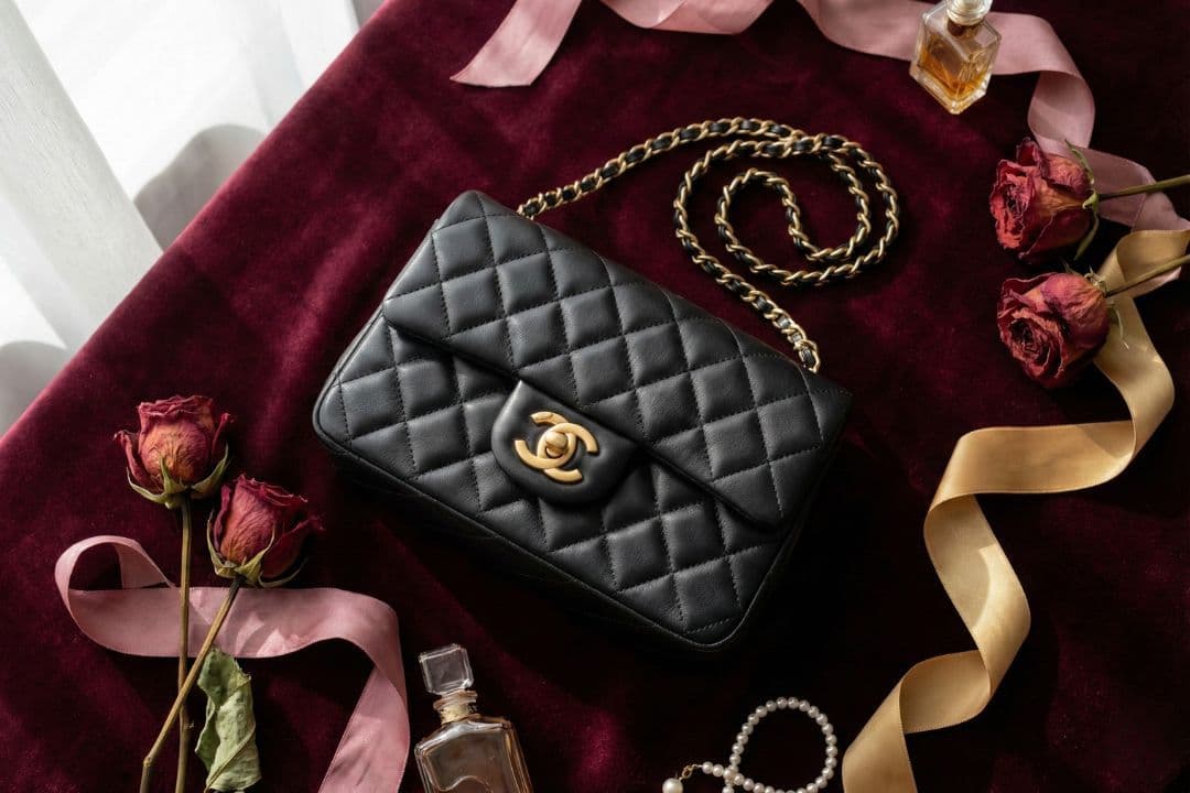 The Quilted Chain Mini